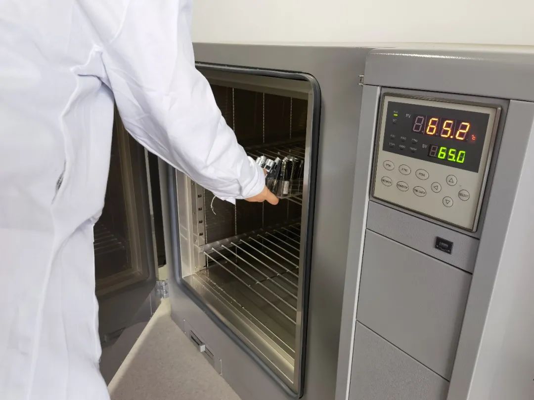 <a href='http://www.zdgcsg.com' title='危險品運輸' >危險品運輸</a>